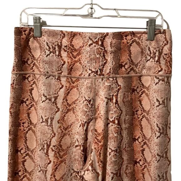 Victoria’s Secret On Point Live Athletic Leggings - Picture 2 of 5